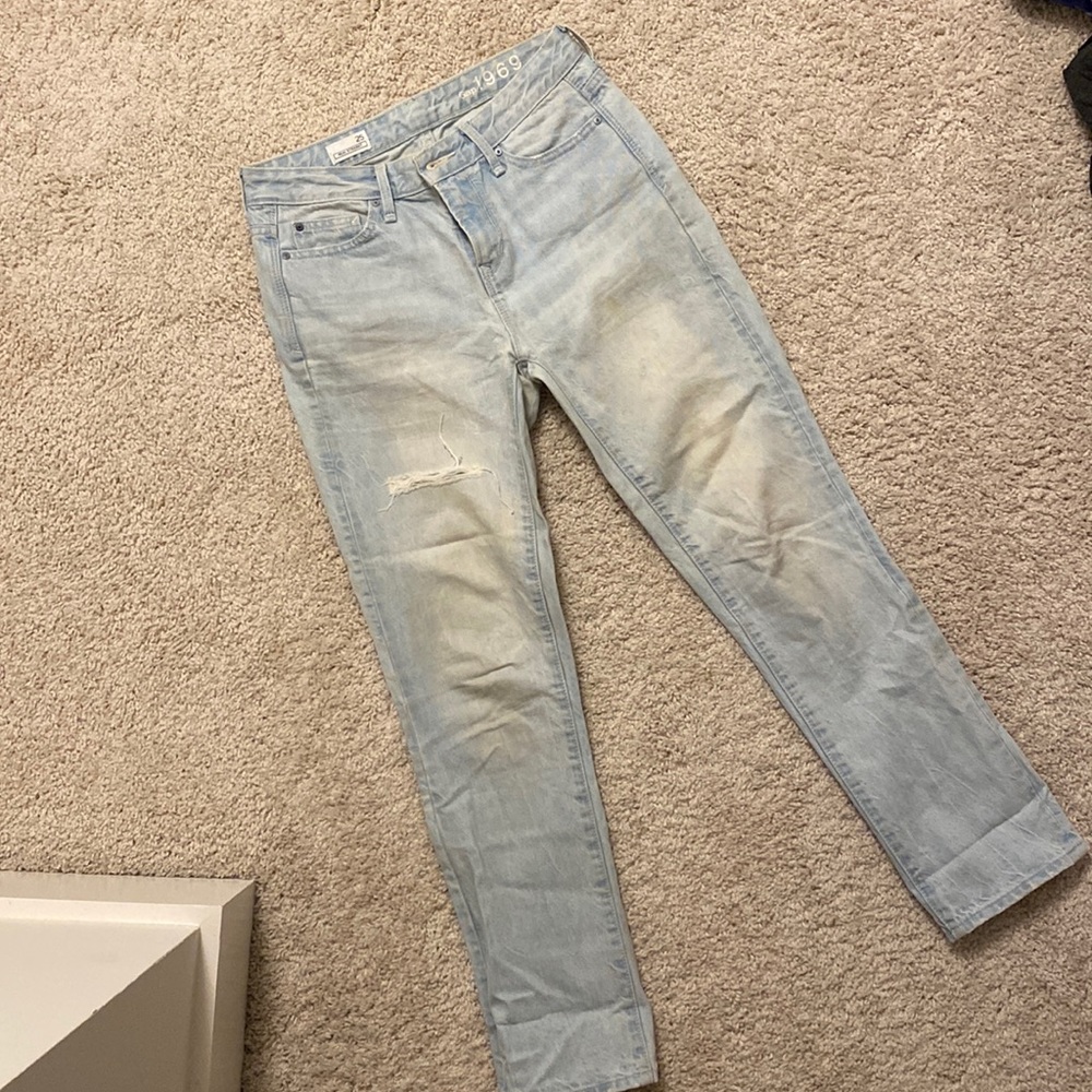 Size 25 GAP real straight distressed jeans